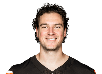 Andre Szmyt headshot
