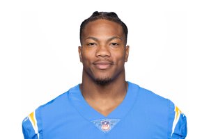 Daiyan Henley headshot