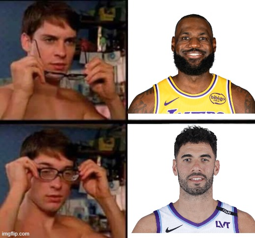 Warriors fans be like