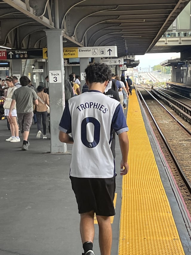 Outjerked by this guys Spurs jersey